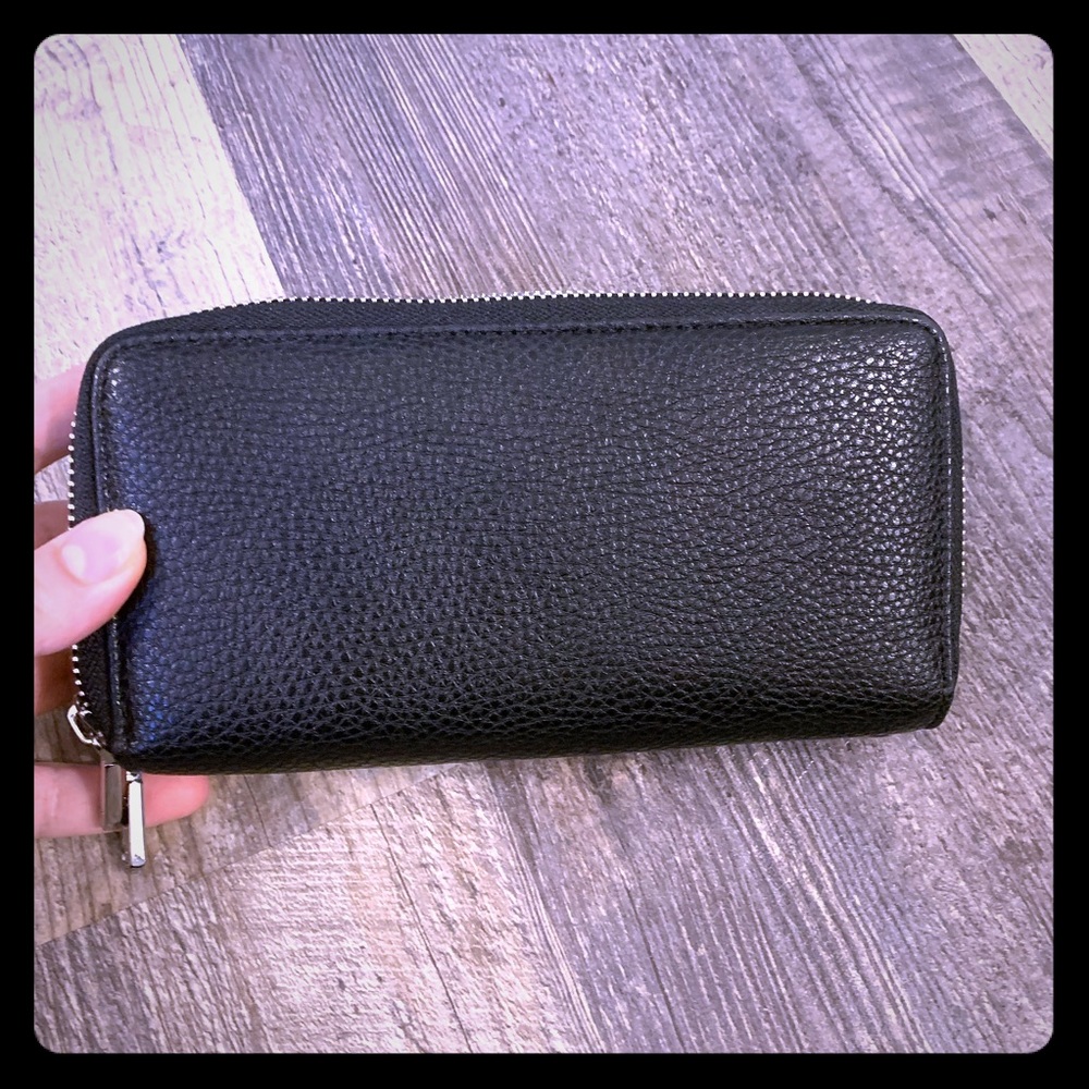 Charming Charlie pebble leather wallet/ wristlet